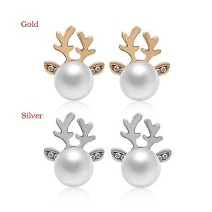 Reindeer Pearl Stud Earrings